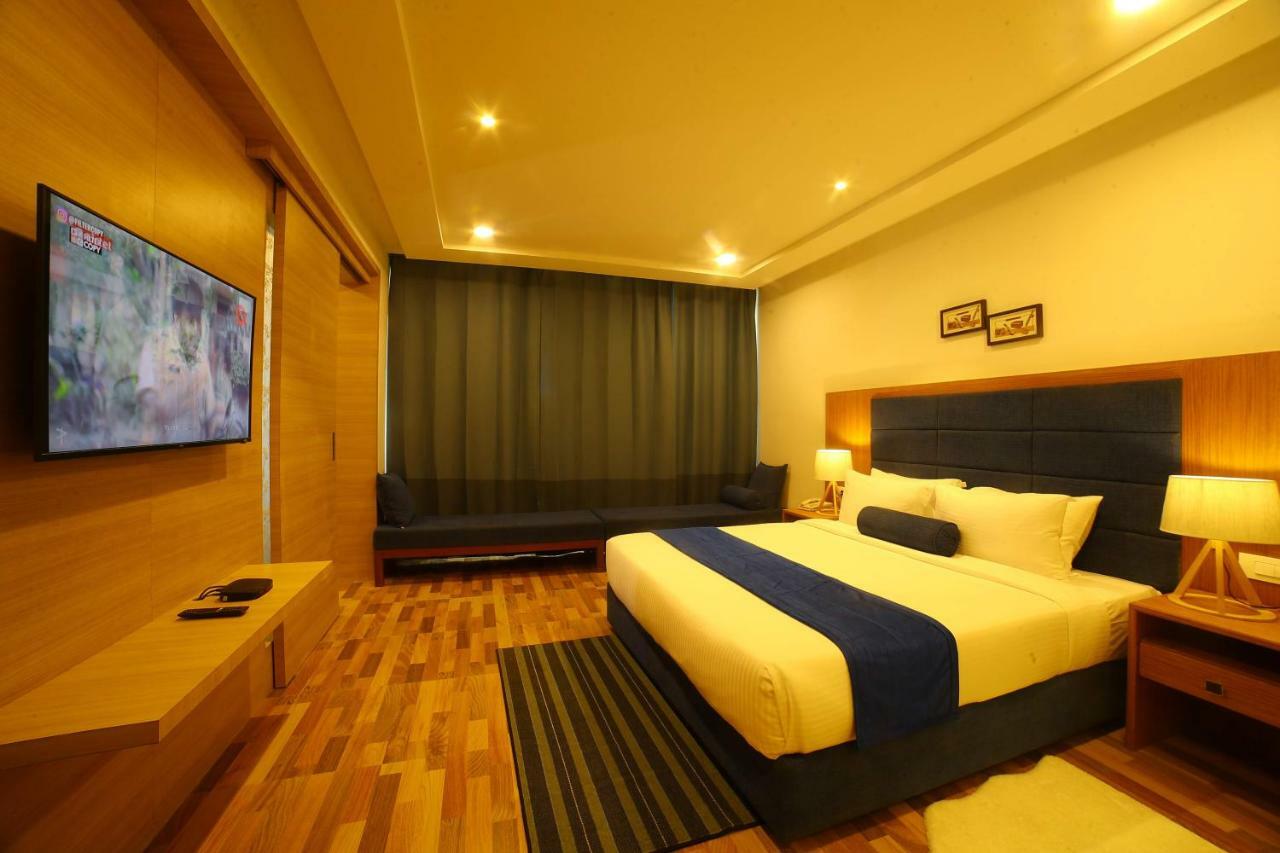 Bay View Hotel Vizag Visakhapatnam Exterior foto